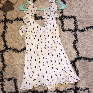 Cute Romper with Arrow Pattern
